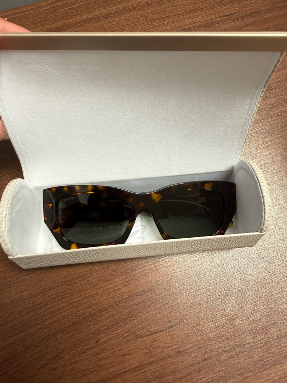 New. Jimmy Choo - Cami - Dark Havana
Sunglasses with Green JC Emblem - Picture 5 of 12